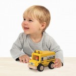 Деревянная игрушка Miniworld «Школьный автобус»