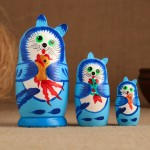 Матрёшка " Кот голубой  с зелеными глазами с  рыбой ", 3 кукольная
